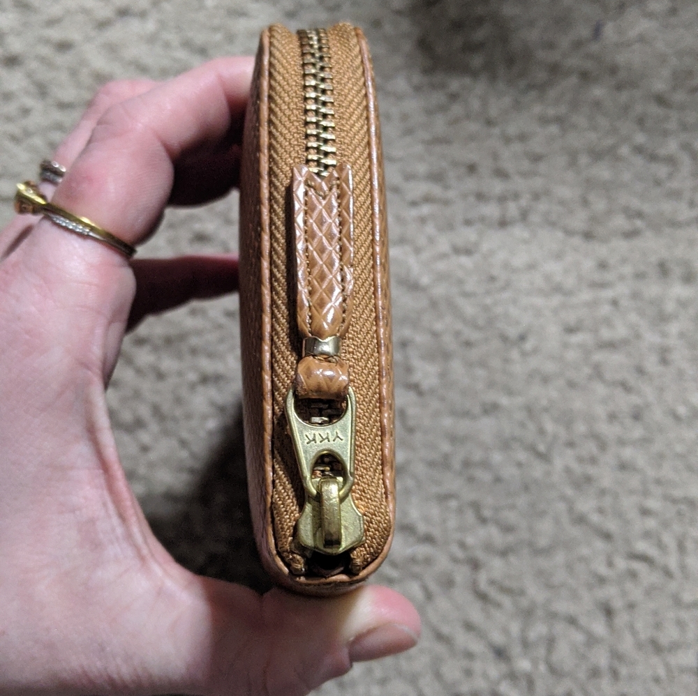 CdG Re-Issued Luxury Group Leather Long Wallet - Picture 4 of 7
